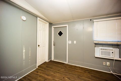 Mobile Home in Jacksonville FL 9008 DANDY Avenue 9.jpg