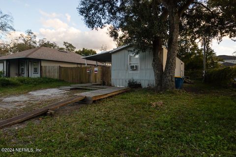Mobile Home in Jacksonville FL 9008 DANDY Avenue 2.jpg