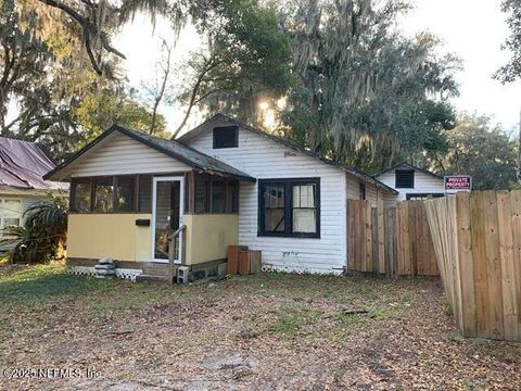 Single Family Residence in Jacksonville FL 8728 1ST Avenue.jpg