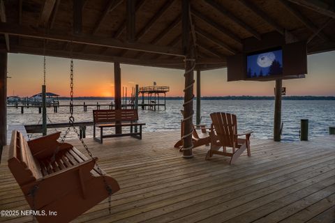 Single Family Residence in Fleming Island FL 1823 N LAKESHORE Drive 1.jpg