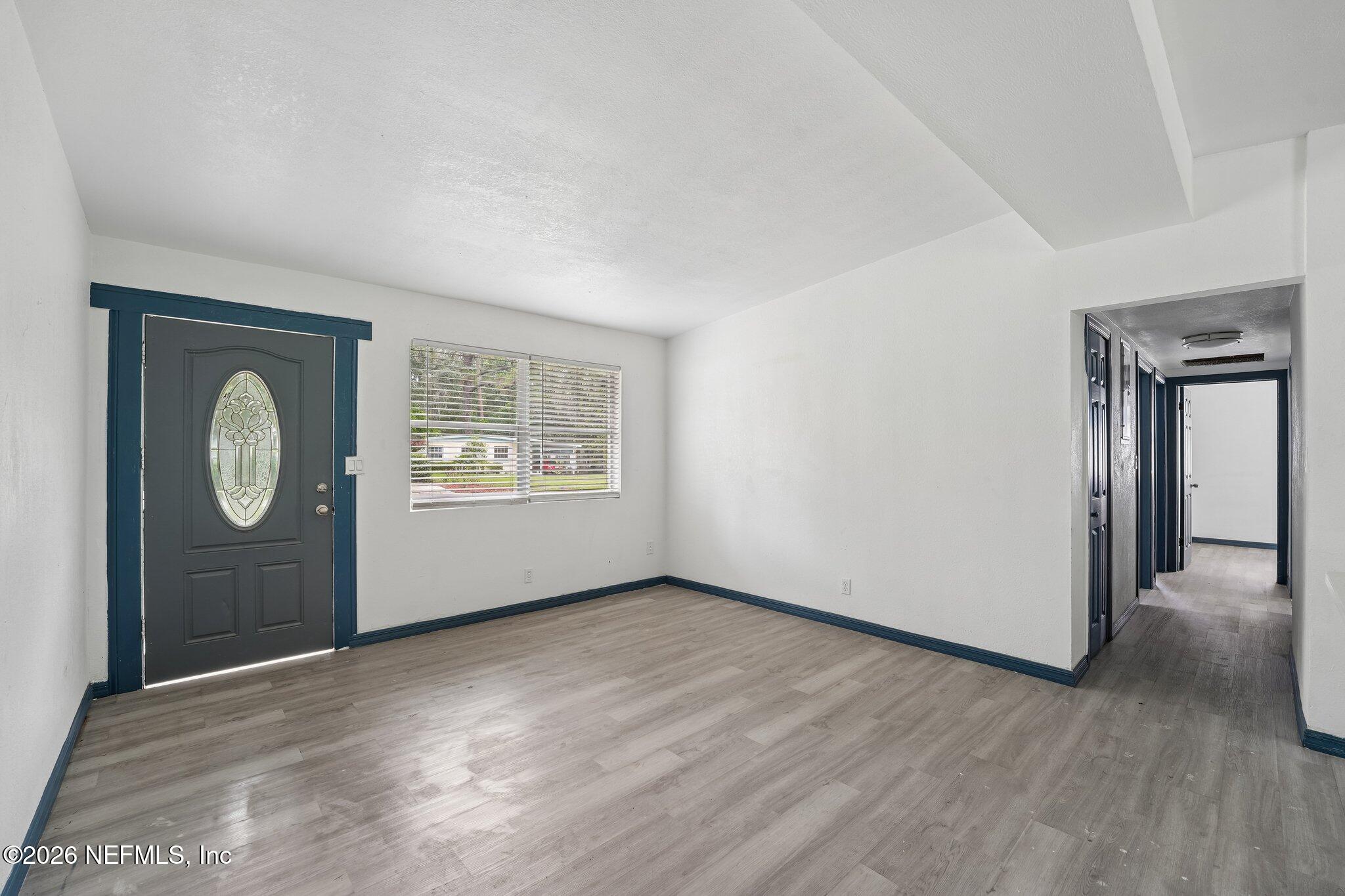 6740 Yvonne Ln, Jacksonville, FL 32216 photo