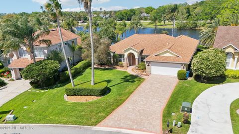 Single Family Residence in Ponte Vedra Beach FL 104 SEASIDE Circle.jpg