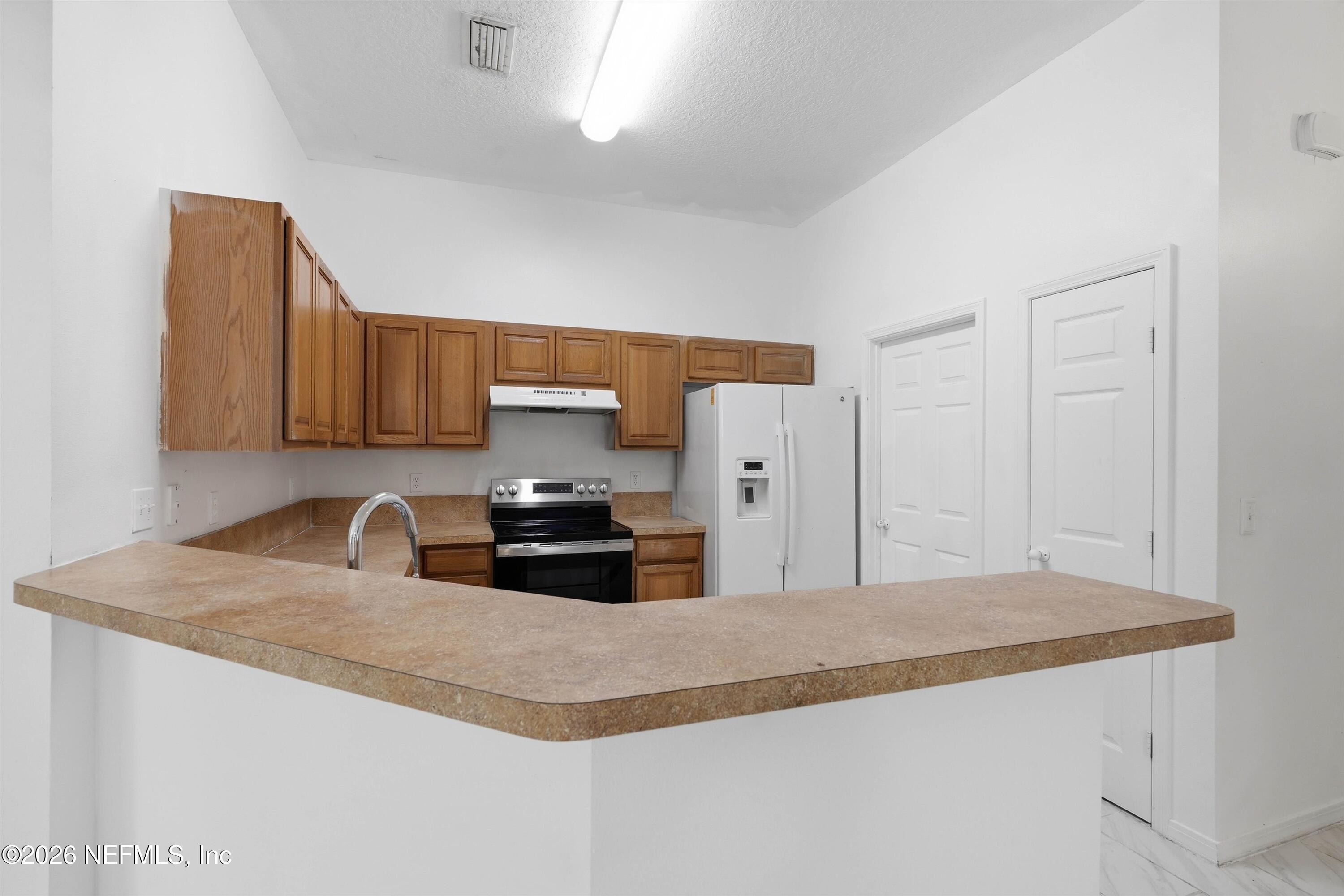 6425 Sarahs View Ct, Jacksonville, FL 32244 photo