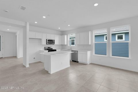 Single Family Residence in Yulee FL 333 ECLIPTIC Loop 3.jpg