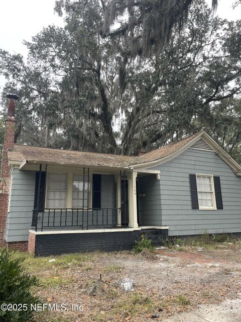 Single Family Residence in Jacksonville FL 144 33RD Street.jpg