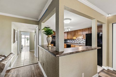 Condominium in Jacksonville FL 8880 OLD KINGS Road.jpg