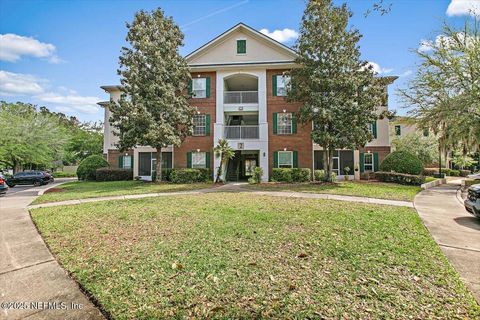 Condominium in Orange Park FL 785 OAKLEAF PLANTATION Parkway #223.jpg
