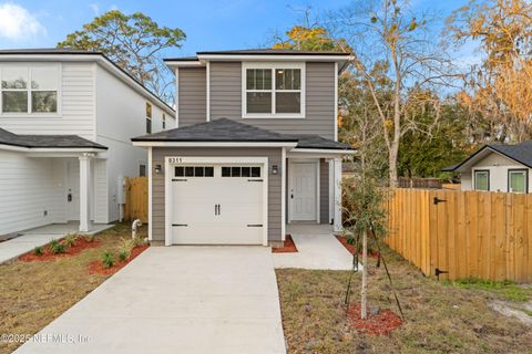 Single Family Residence in Jacksonville FL 8311 DANDY Avenue.jpg