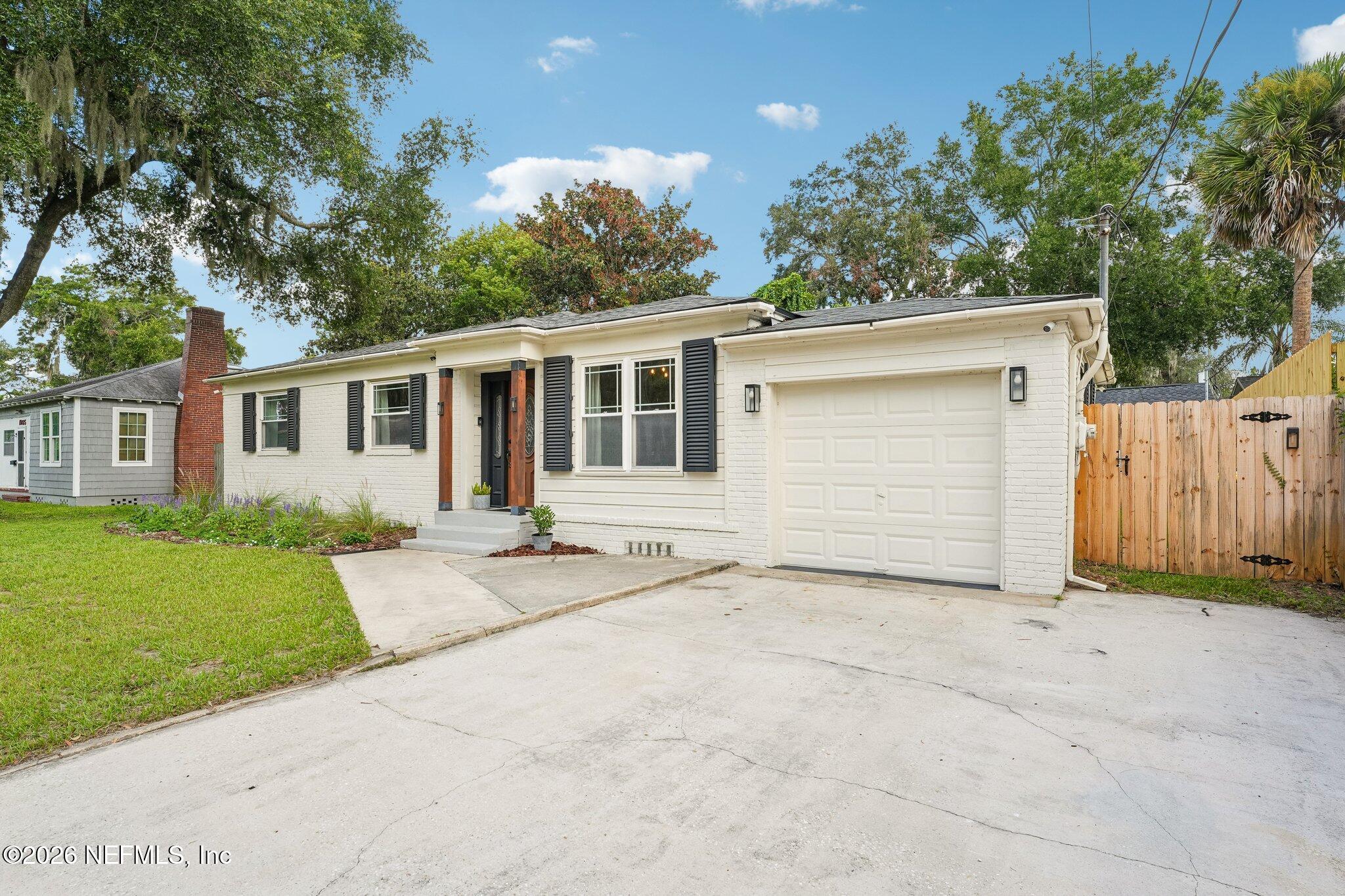 1915 Felch Ave, Jacksonville, FL 32207 photo