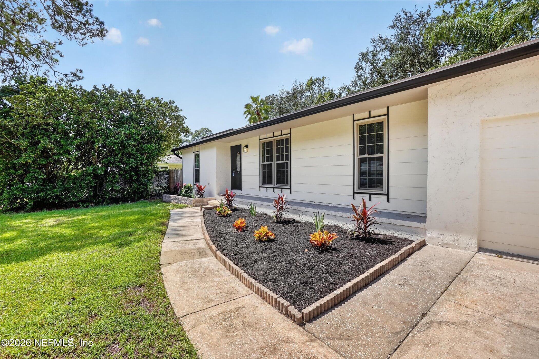 962 Grove Park Dr, Orange Park, FL 32073 photo
