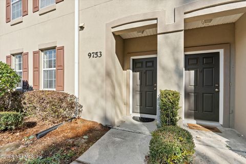 Condominium in Jacksonville FL 9753 SUMMER GROVE Way.jpg