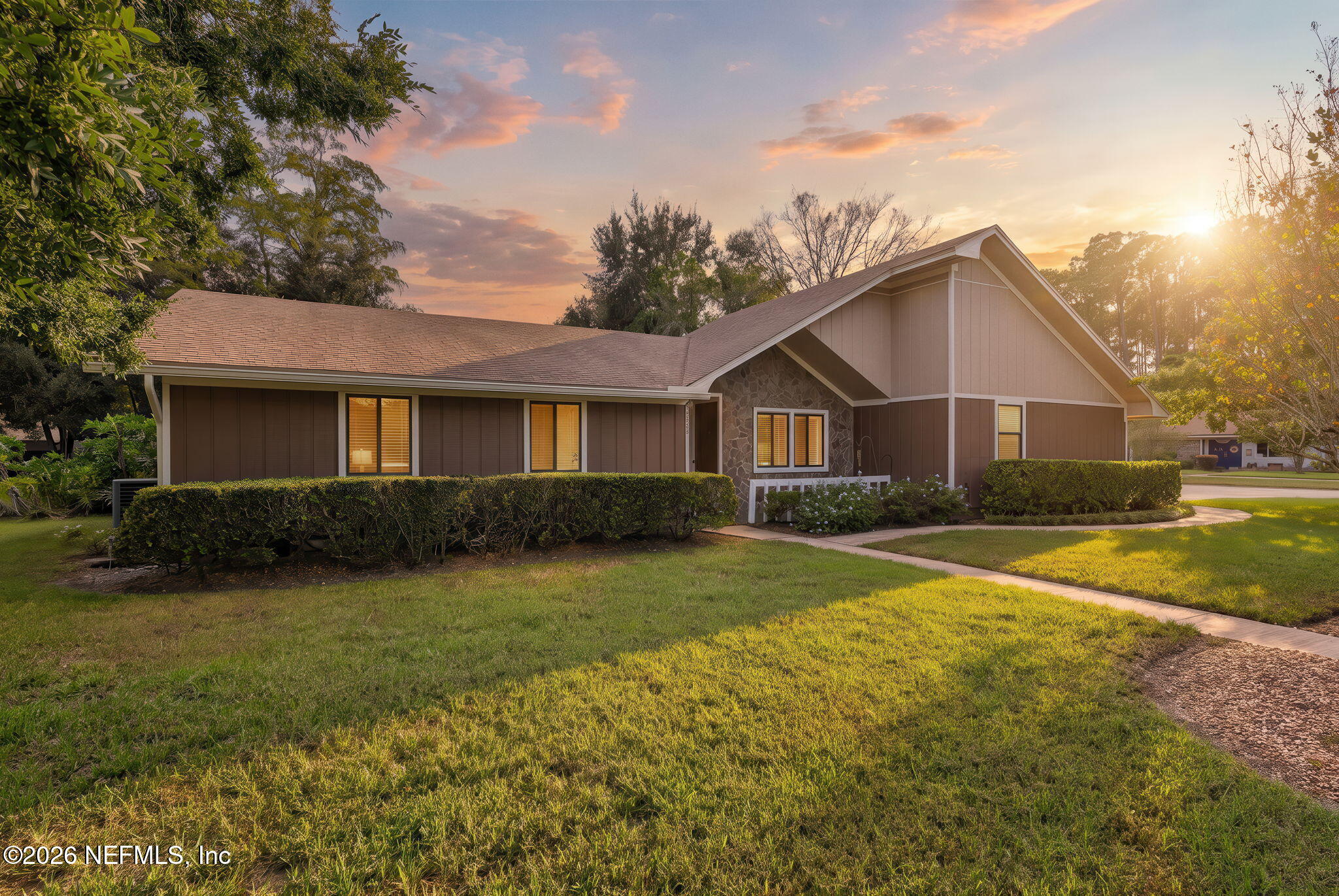 3362 Chrysler Dr, Jacksonville, FL 32257