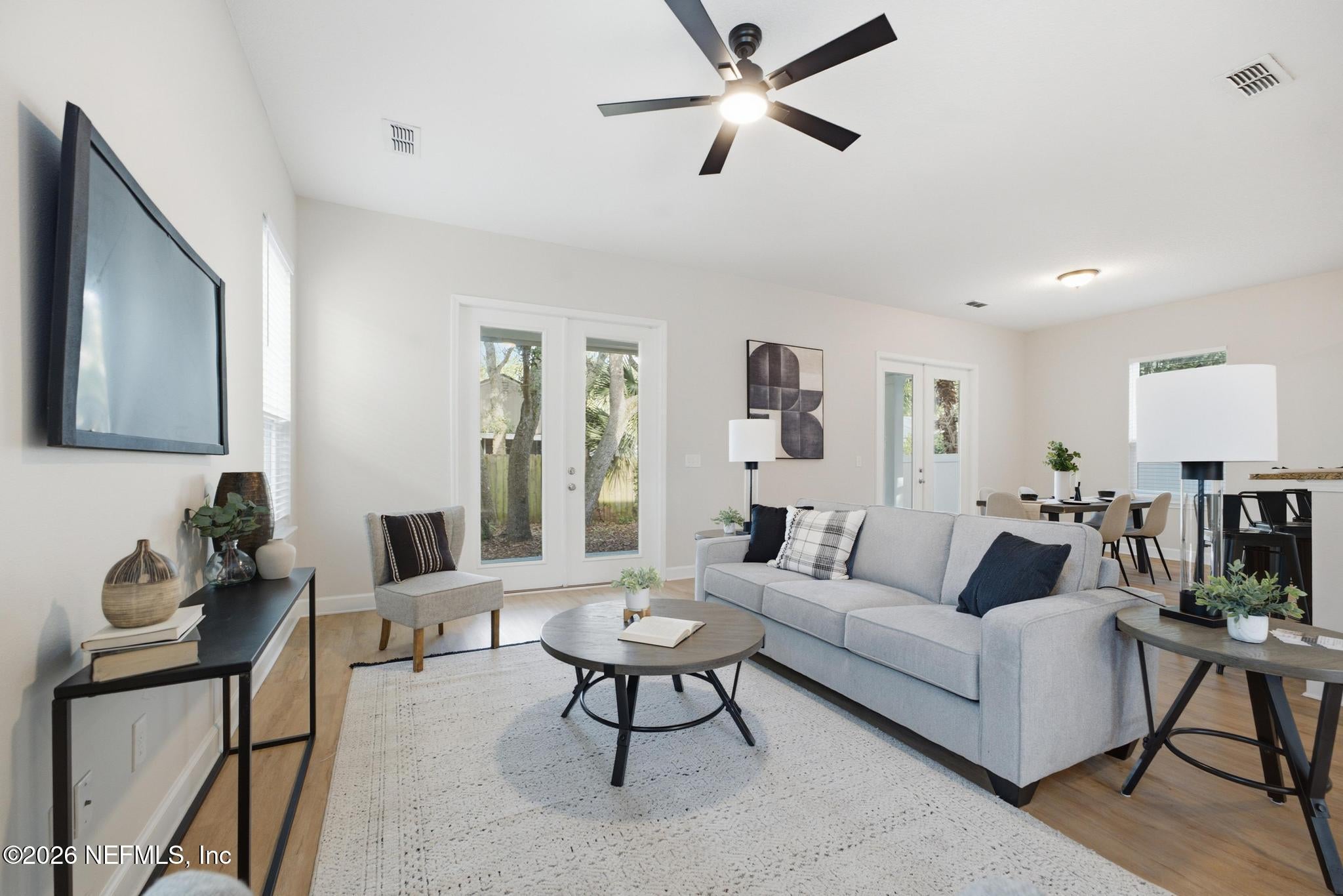 1126 Penman Rd, Jacksonville Beach, FL 32250 photo