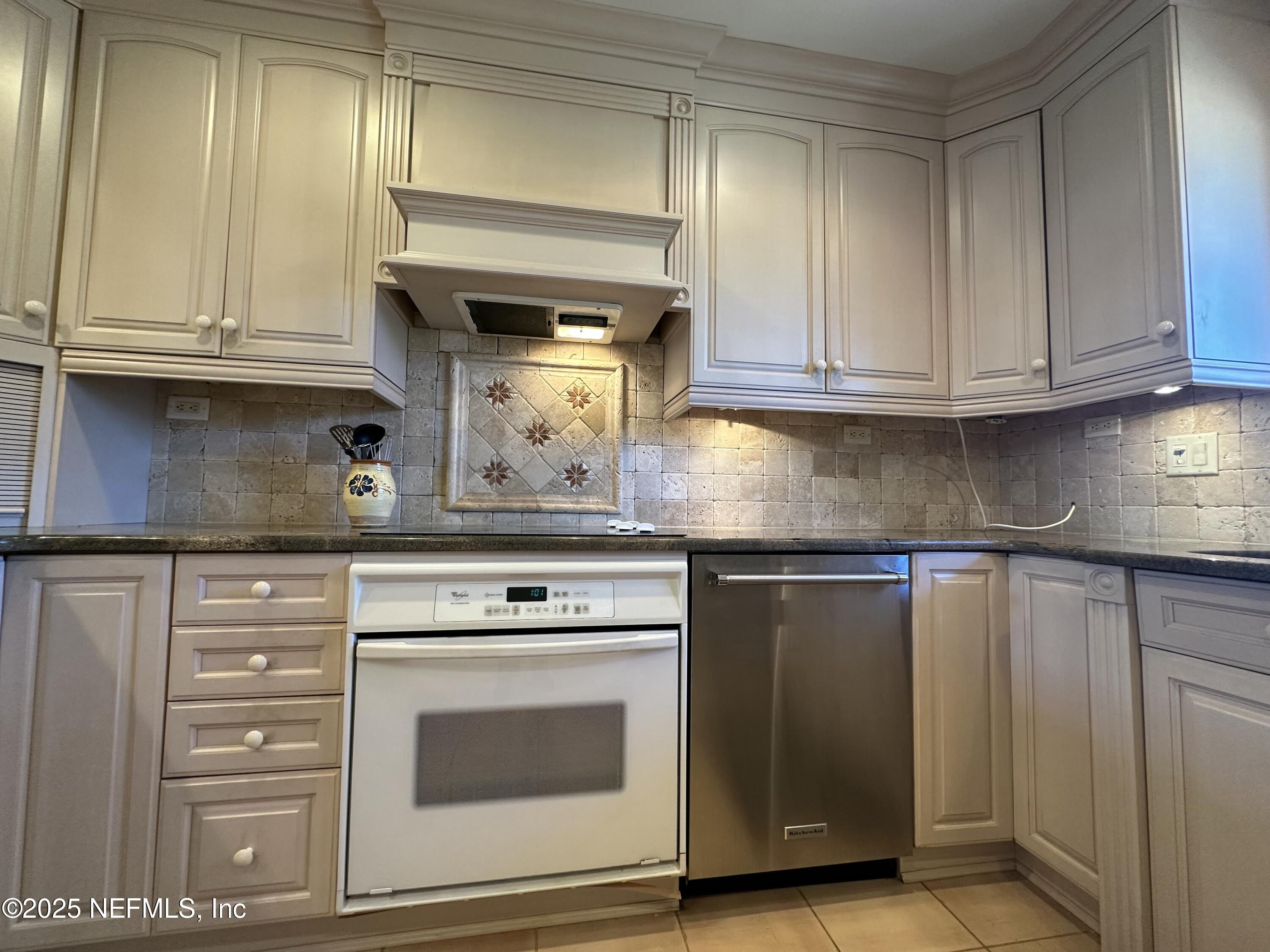 Condominium in Ponte Vedra Beach FL 525 QUAIL POINTE Lane 5.jpg