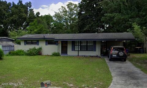 Single Family Residence in Jacksonville FL 2211 PATOU Drive.jpg
