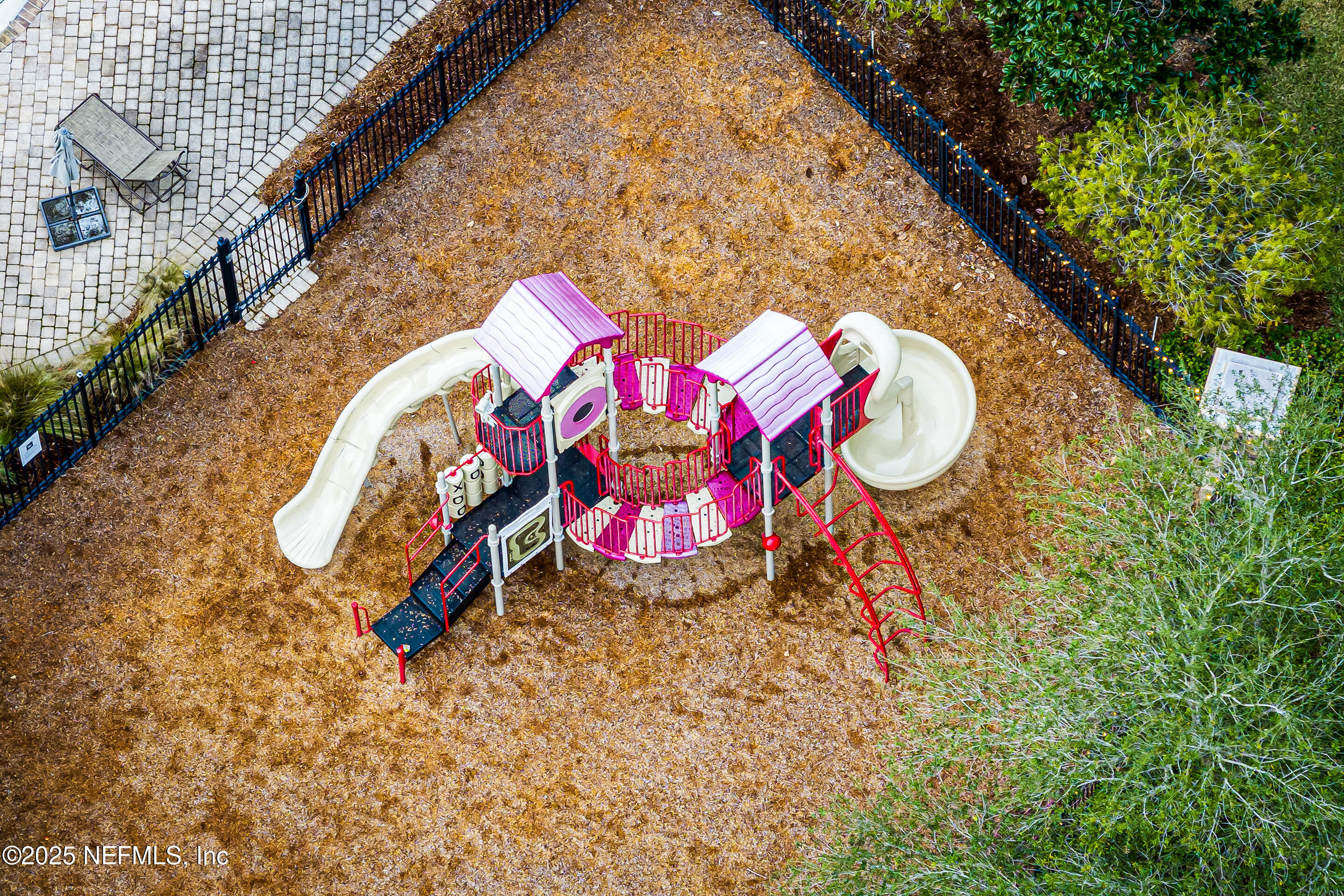 Single Family Residence in Fernandina Beach FL 95220 SNAPDRAGON Drive 42.jpg