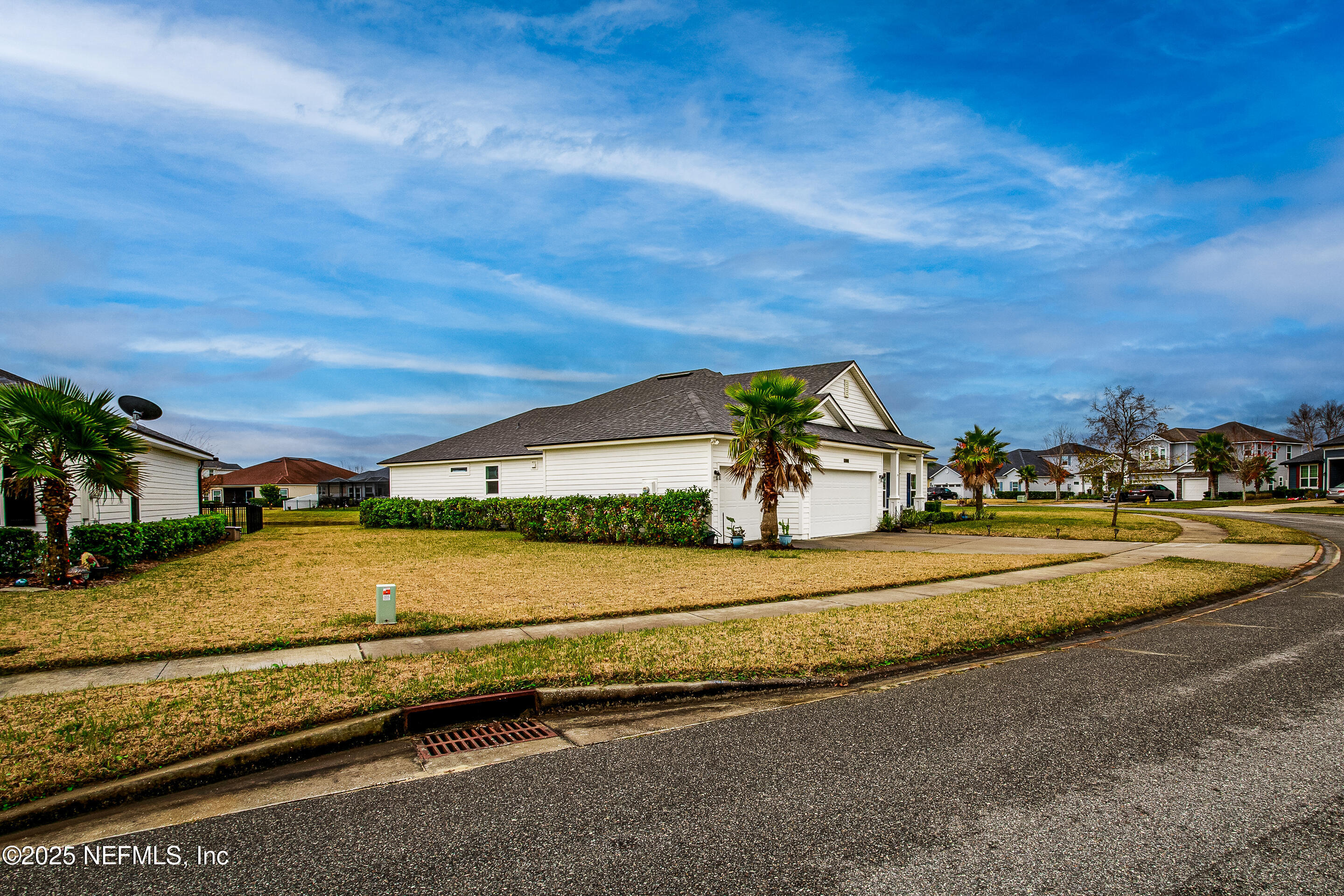 Single Family Residence in Fernandina Beach FL 95220 SNAPDRAGON Drive 32.jpg