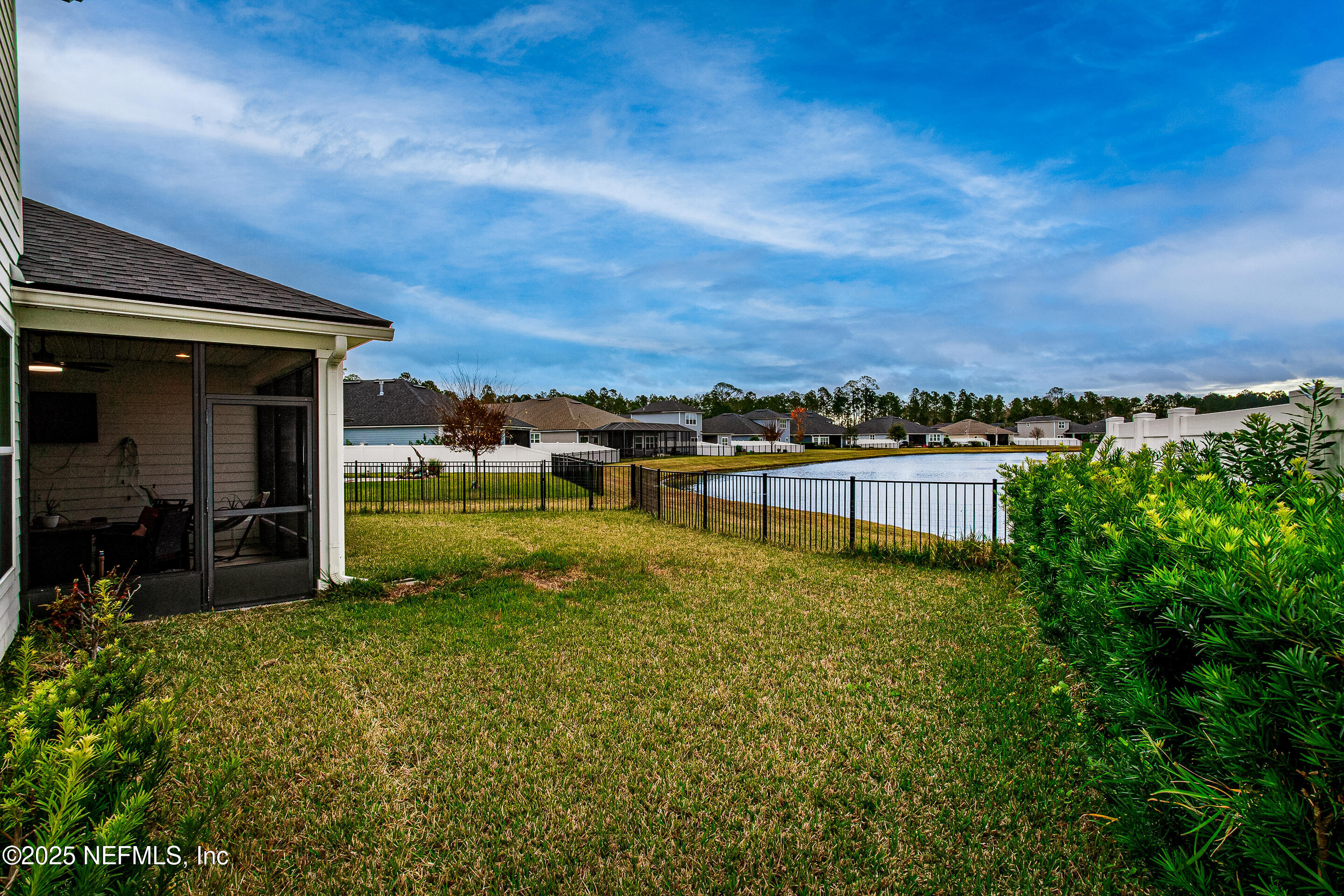 Single Family Residence in Fernandina Beach FL 95220 SNAPDRAGON Drive 26.jpg