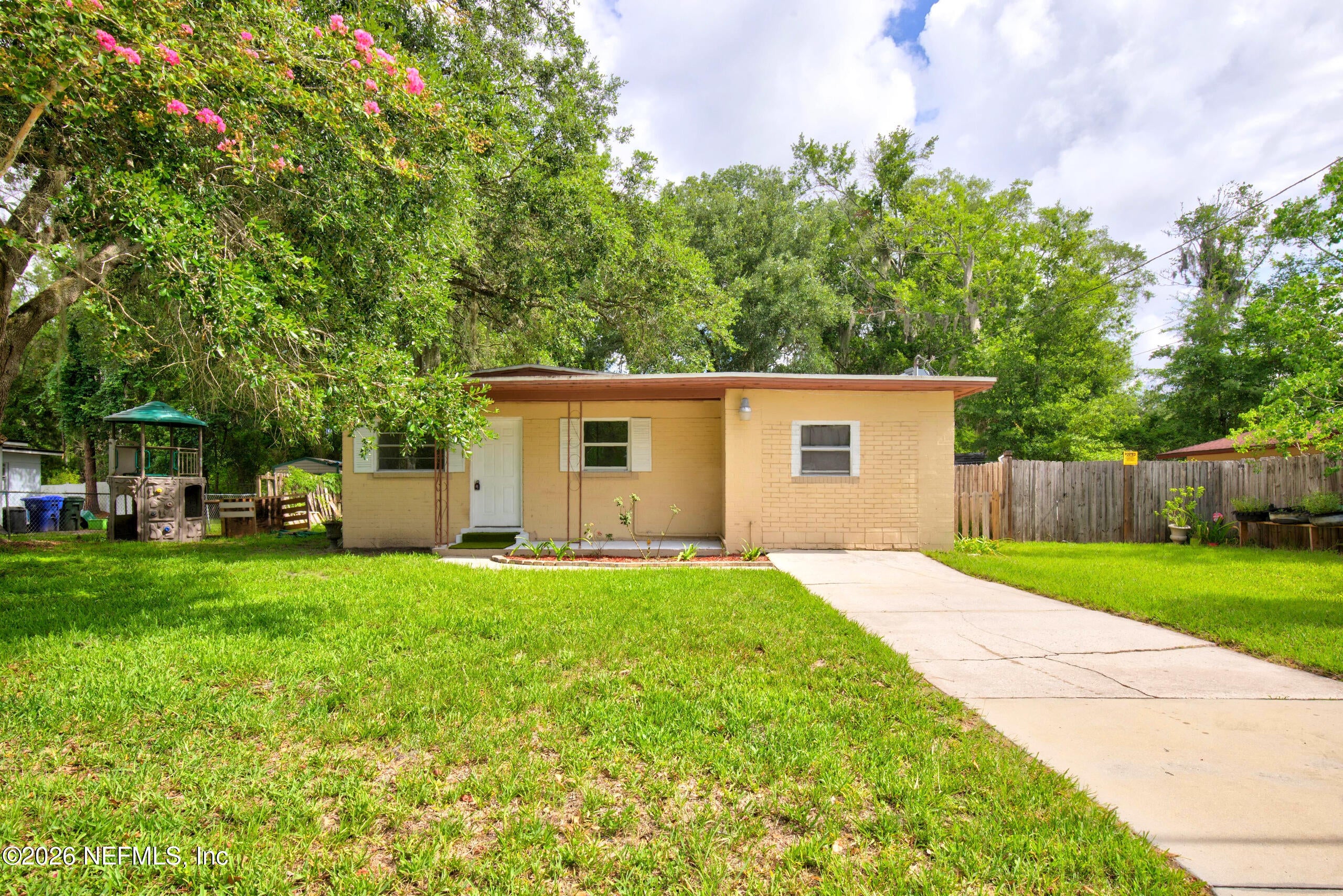 845 Floyd Cir, Orange Park, FL 32073