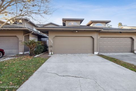 Townhouse in Jacksonville FL 1138 FROMAGE Circle.jpg