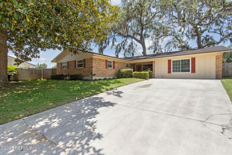 Single Family Residence in Jacksonville FL 1054 HARVEST Cove.jpg