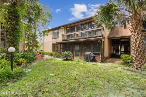 Condominium in Jacksonville FL 7727 LAS PALMAS Way.jpg