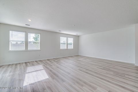 Single Family Residence in Jacksonville FL 7882 RIPPA VALLEY Way.jpg