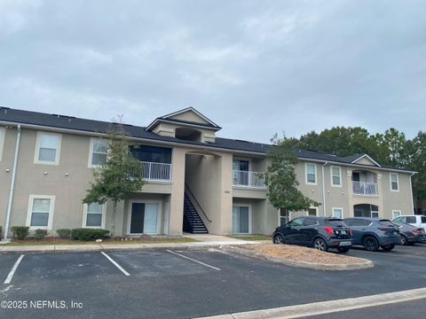 Single Family Residence in Jacksonville FL 5050 PLAYPEN Drive.jpg