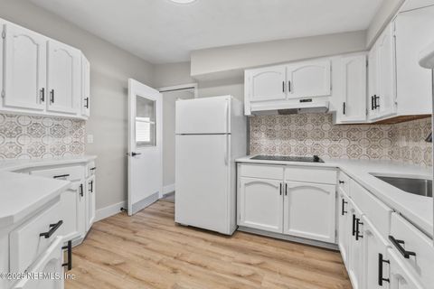 Single Family Residence in Jacksonville FL 11543 VERA Drive 18.jpg