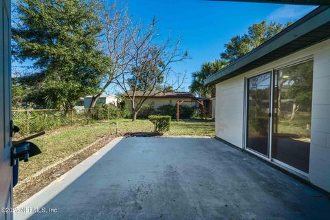 Single Family Residence in Jacksonville FL 11543 VERA Drive 33.jpg