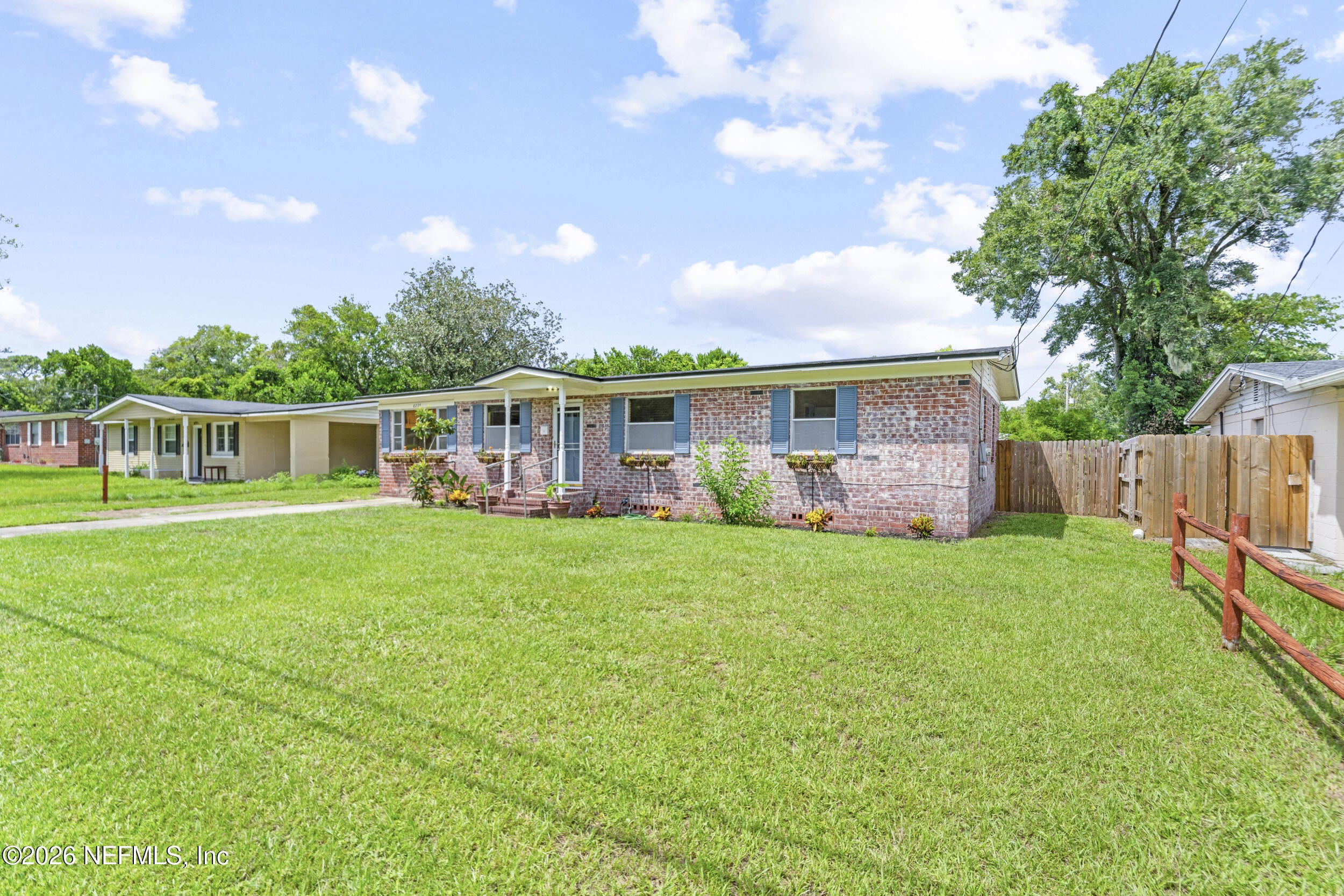 6235 Pine Summit Dr, Jacksonville, FL 32211 photo