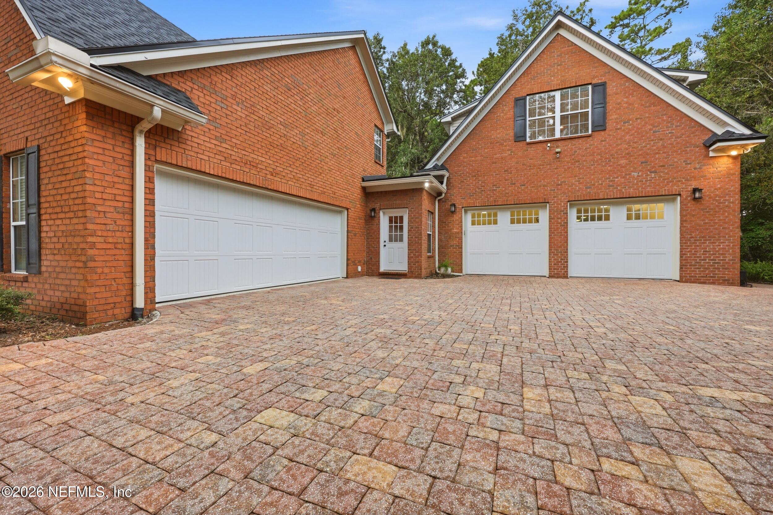 8658 Pebble Creek Ln, Jacksonville, FL 32256 photo
