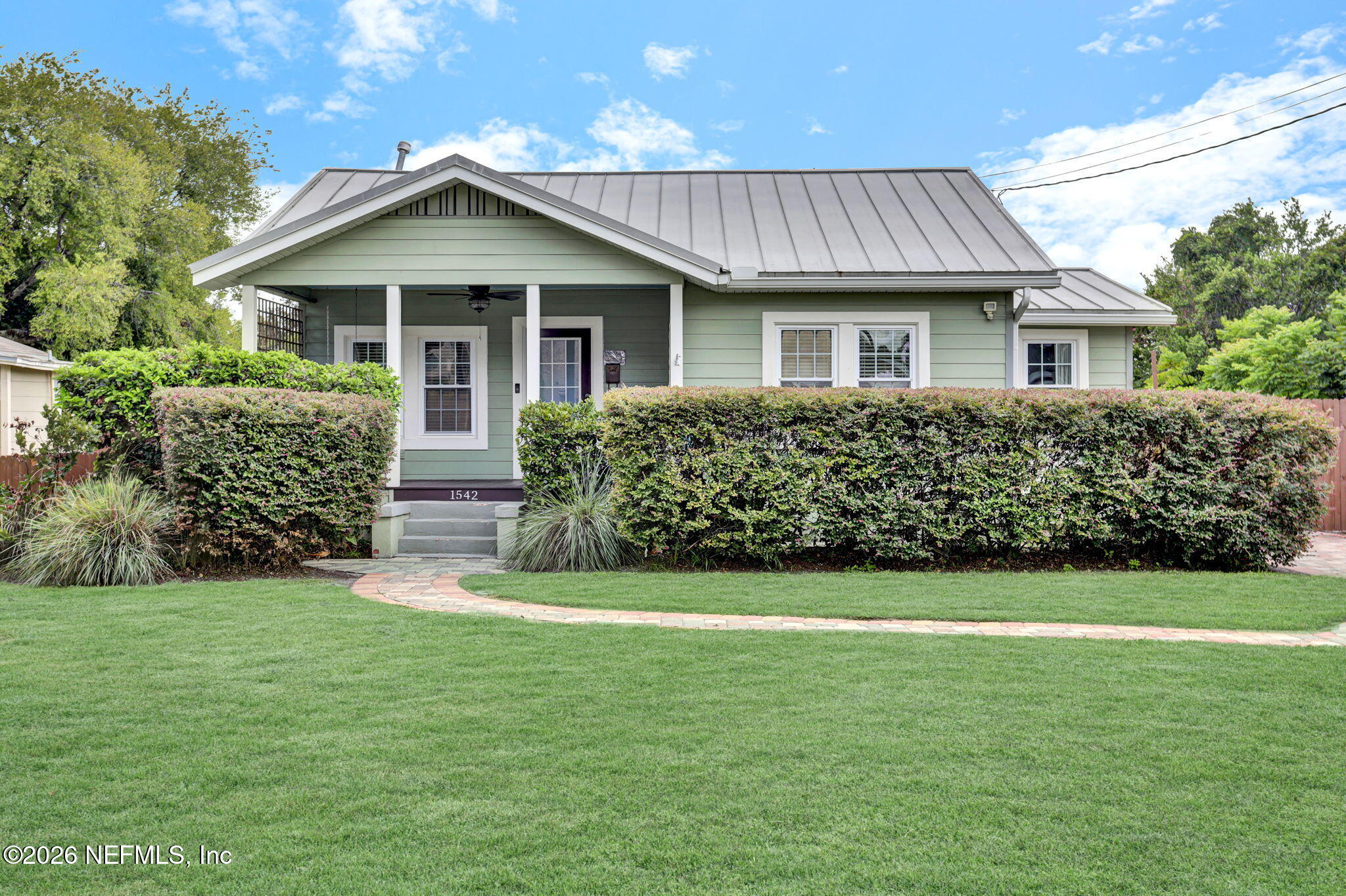 1542 Sheridan St, Jacksonville, FL 32207