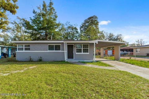 Single Family Residence in Jacksonville FL 4836 PORTSMOUTH Avenue.jpg