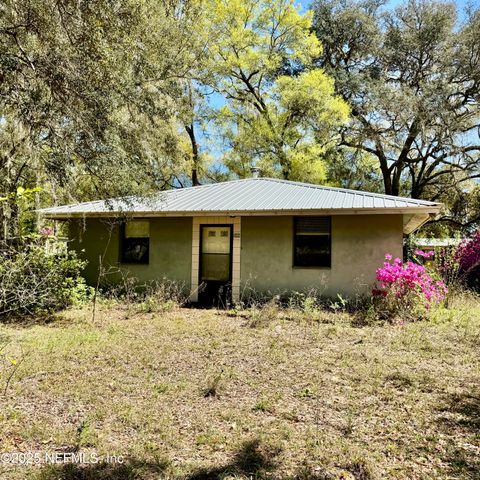 Single Family Residence in Interlachen FL 100 HUGH Avenue.jpg