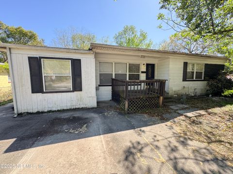 Single Family Residence in Jacksonville FL 3733 CAMBAY Place.jpg