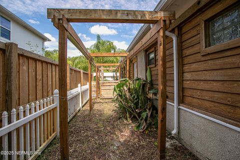 Single Family Residence in Jacksonville Beach FL 1007 21ST Street 60.jpg