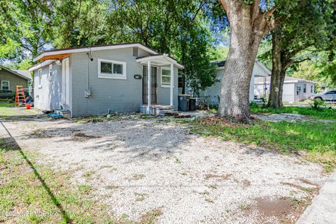 Single Family Residence in Jacksonville FL 1841 W 11TH Street.jpg