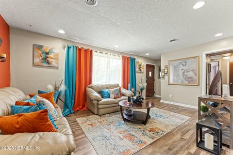 Single Family Residence in Jacksonville FL 2712 GAILLARDIA Road.jpg