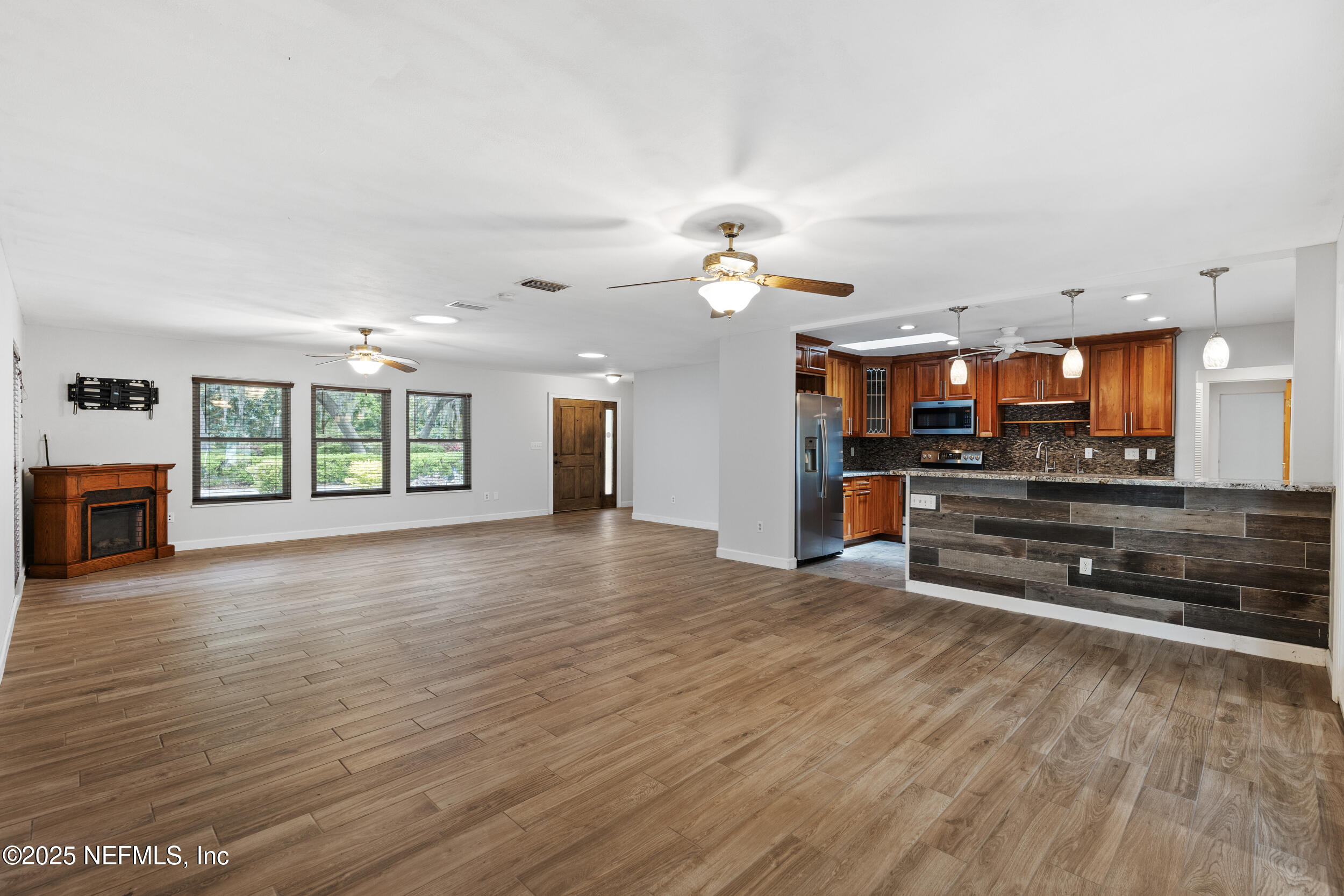 Single Family Residence in Keystone Heights FL 49 SE NELSONS POINT Road 5.jpg