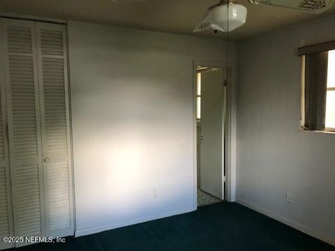 Single Family Residence in Jacksonville FL 1130 CROWN Drive 14.jpg