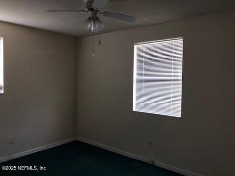 Single Family Residence in Jacksonville FL 1130 CROWN Drive 17.jpg