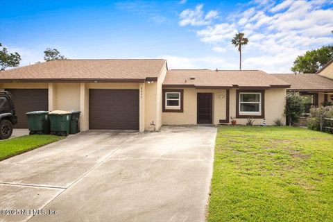 Townhouse in Jacksonville FL 8675 PURSLANE Place 27.jpg