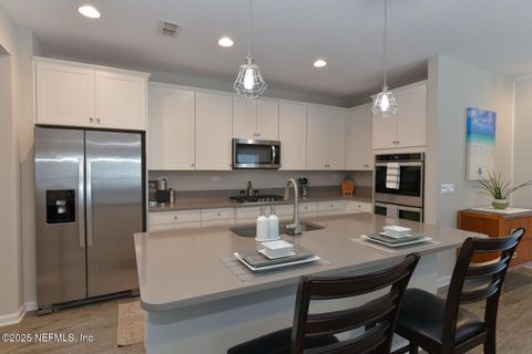 Single Family Residence in Fernandina Beach FL 95128 SNAPDRAGON Drive 6.jpg