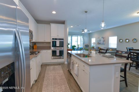 Single Family Residence in Fernandina Beach FL 95128 SNAPDRAGON Drive 5.jpg