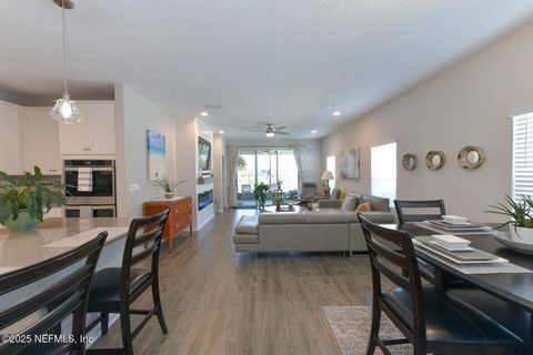 Single Family Residence in Fernandina Beach FL 95128 SNAPDRAGON Drive 3.jpg