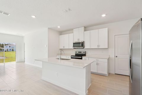Single Family Residence in Jacksonville FL 7840 GREATFORD Way 7.jpg
