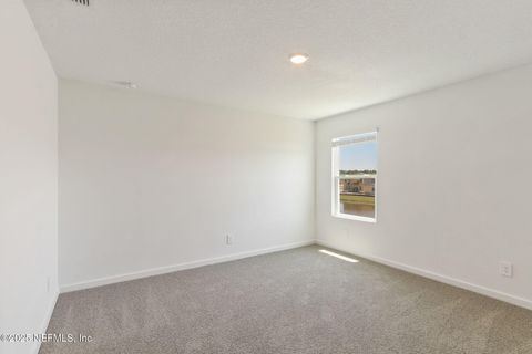 Single Family Residence in Jacksonville FL 7840 GREATFORD Way 20.jpg