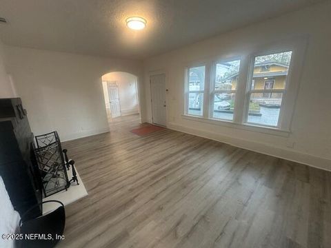 Single Family Residence in Jacksonville FL 939 JASMINE Place 27.jpg