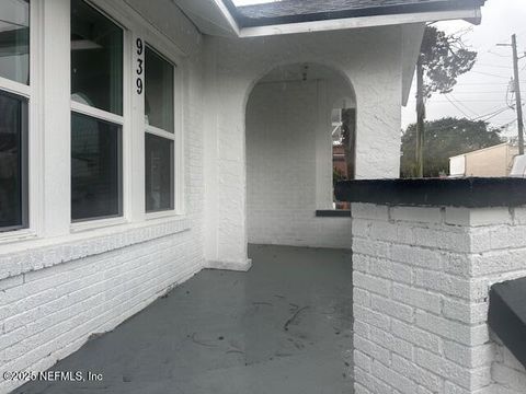 Single Family Residence in Jacksonville FL 939 JASMINE Place 2.jpg